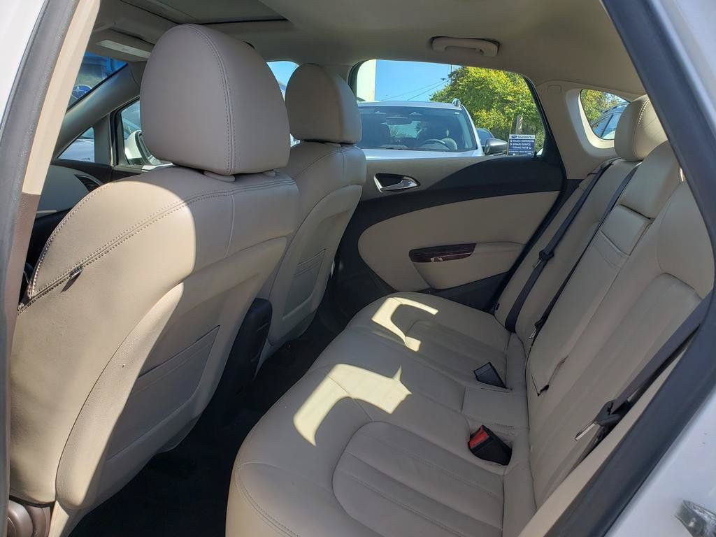 Used 2012 Buick Verano Leather FWD image 5