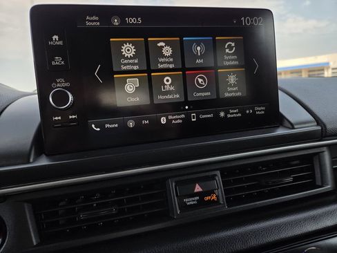 Used 2024 Honda Pilot EX-L image 9