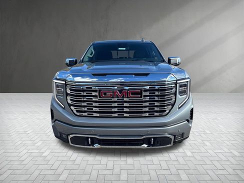 Used 2025 GMC Sierra 1500 Denali image 9
