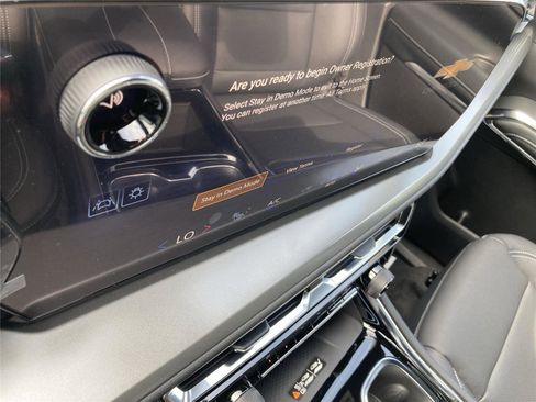 New 2026 Chevrolet Traverse LT image 22