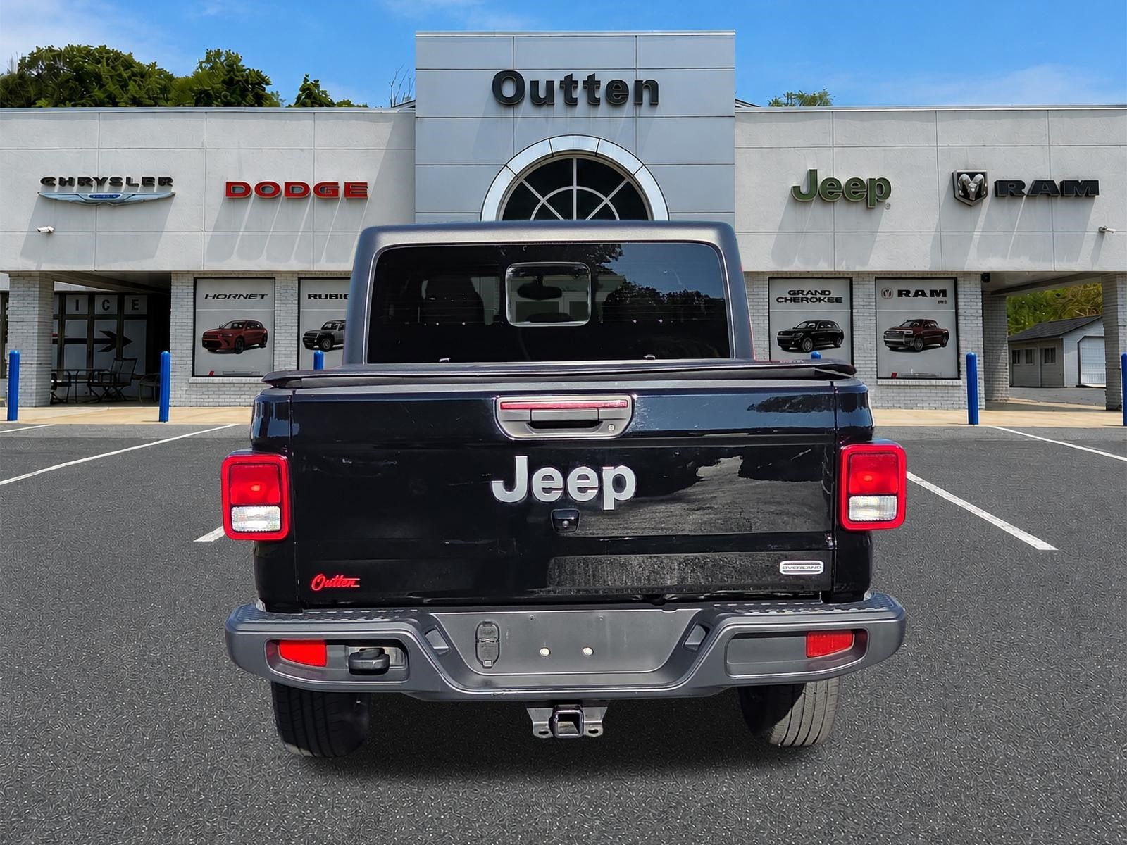 Certified 2021 Jeep Gladiator Overland w/ Cold Weather Group AWD/4WD image 5