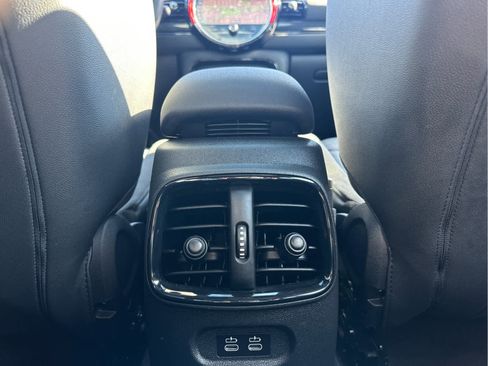 Used 2023 MINI Cooper Clubman S image 36