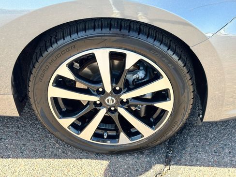 Used 2018 Nissan Altima 2.5 SR FWD image 8