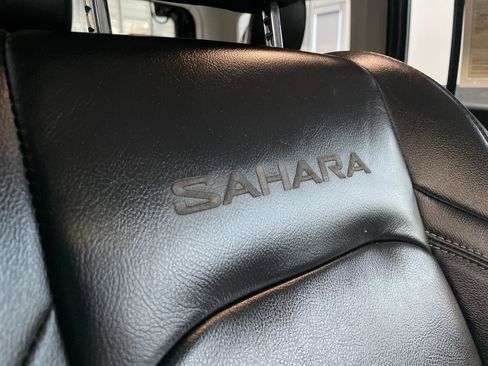 Used 2021 Jeep Wrangler Unlimited Sahara w/ Cold Weather Group image 36