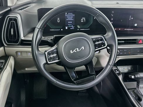 Used 2024 Kia Sorento S w/ Panoramic Sunroof Package FWD image 18