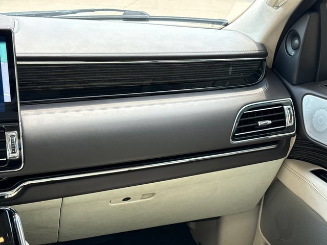 Used 2022 Lincoln Navigator Black Label AWD/4WD image 21