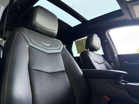 Used 2023 Cadillac XT5 Premium Luxury FWD image 17