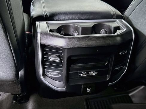 Used 2022 RAM 1500 Big Horn AWD/4WD image 30
