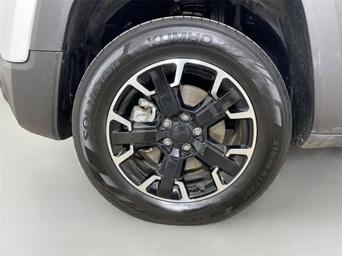 Used 2023 Jeep Renegade Trailhawk image 29