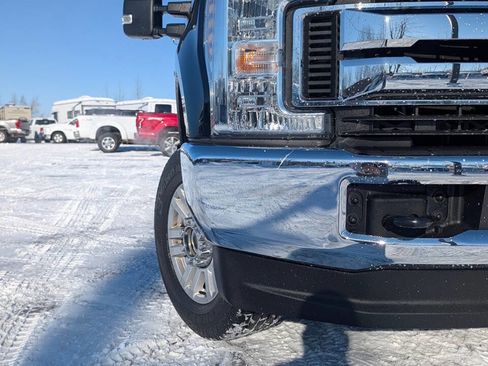 Used 2018 Ford F250 XL w/ STX Appearance Package image 3