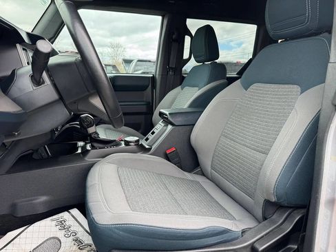 Used 2022 Ford Bronco Outer Banks image 10