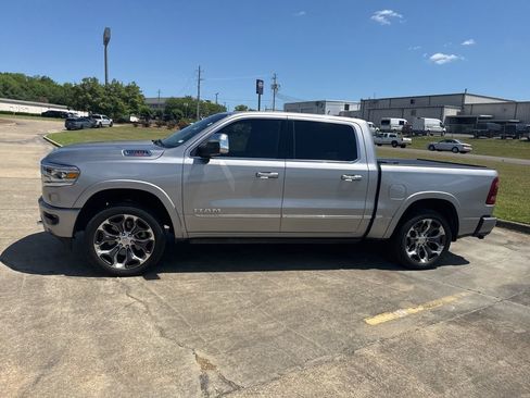 Used 2022 RAM 1500 Limited image 8