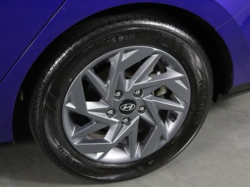Certified 2024 Hyundai Elantra SEL FWD image 13