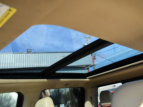 Used 2015 Ford F150 Lariat w/ Equipment Group 502A Luxury image 44