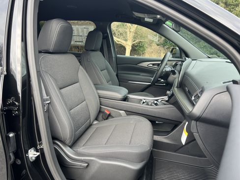 New 2026 Chevrolet Traverse LT image 33