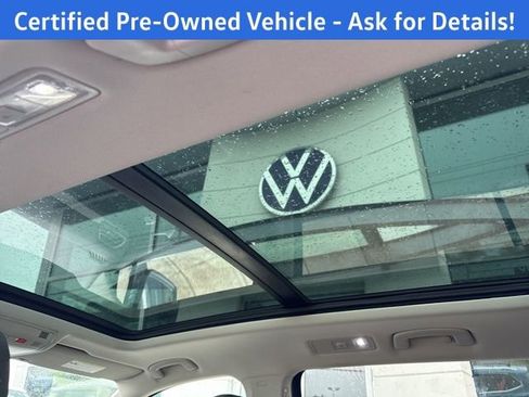 Used 2020 Volkswagen Tiguan SEL w/ 3rd Row Seat Package AWD/4WD image 23