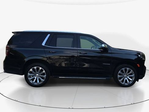Used 2021 Chevrolet Tahoe Premier w/ Premium Package AWD/4WD image 4