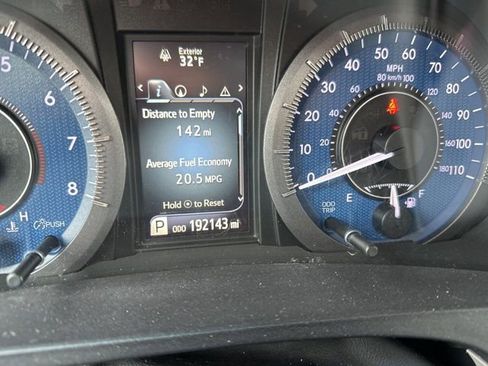 Used 2015 Toyota Sienna AWD image 11