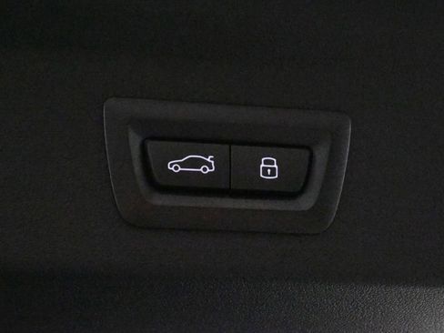 Certified 2025 BMW X2 xDrive28i w/ Technology Package image 37