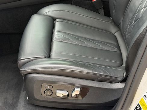 Used 2024 BMW X5 xDrive40i w/ Executive Package AWD/4WD image 23