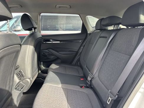 Used 2024 Kia Seltos S image 9