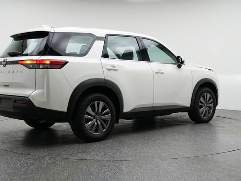 Used 2025 Nissan Pathfinder SV FWD image 9