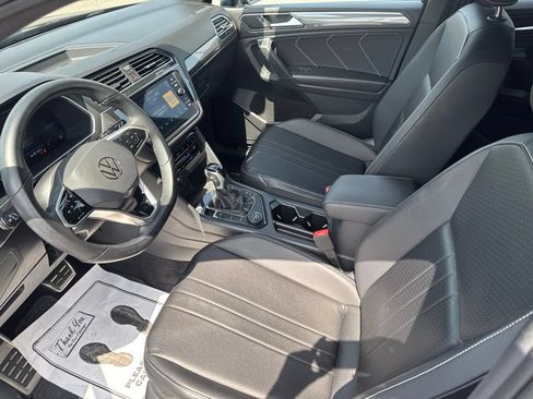 Certified 2023 Volkswagen Tiguan SE R-Line AWD/4WD image 14