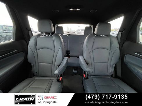 Used 2024 Buick Enclave Essence FWD image 30