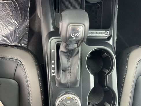 New 2026 Ford Bronco Outer Banks AWD/4WD image 30