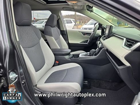 Used 2020 Toyota RAV4 XLE w/ Convenience Package image 21