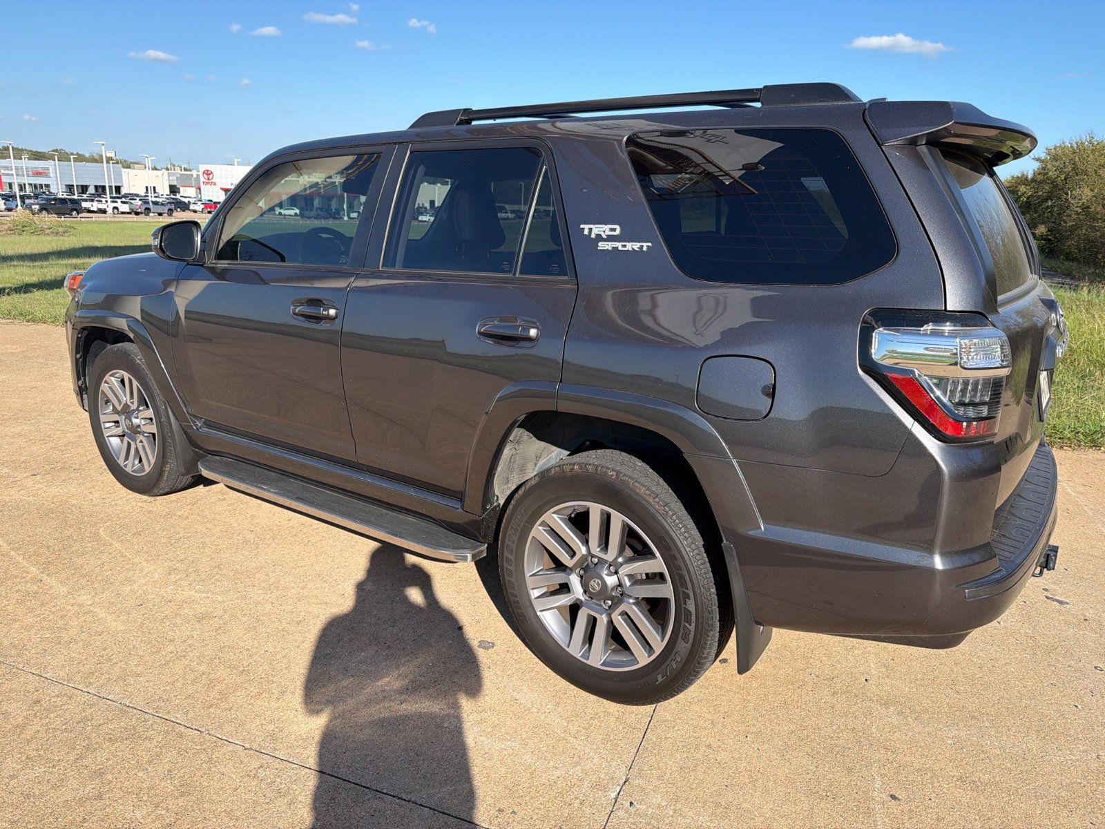 Used 2023 Toyota 4Runner TRD Sport w/ Technology Package AWD/4WD image 2