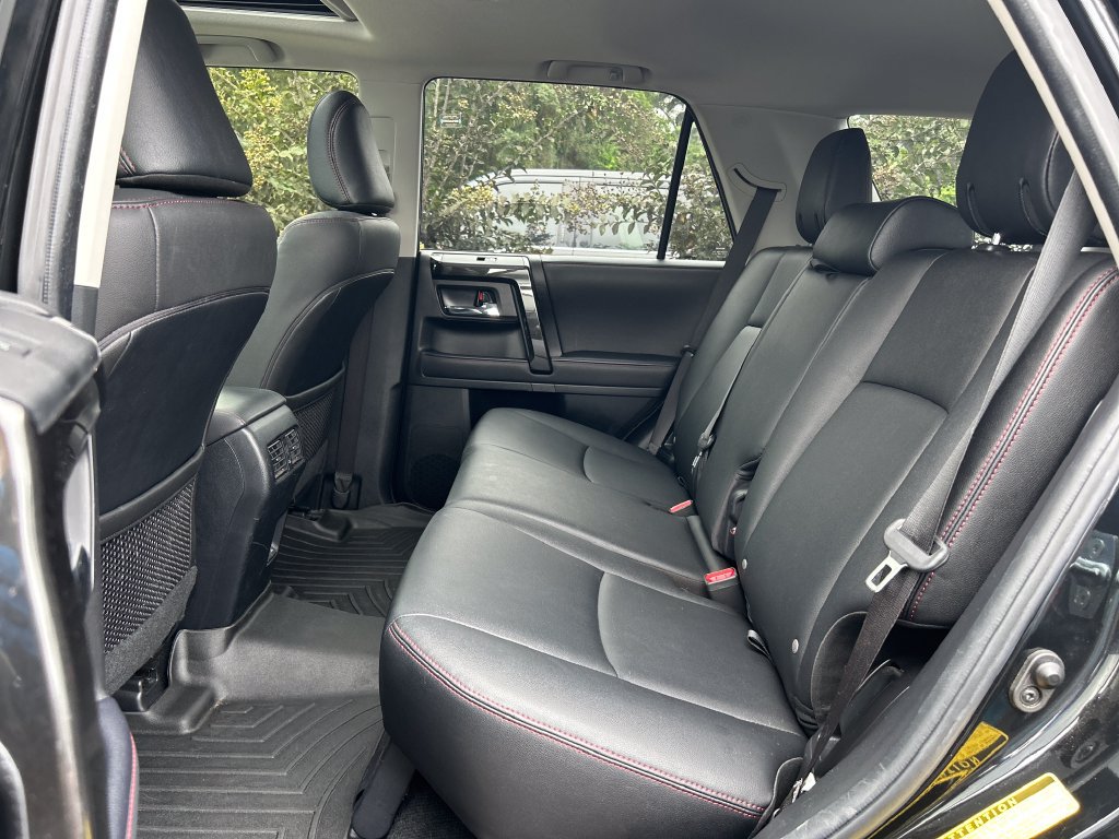 Used 2022 Toyota 4Runner TRD Off-Road Premium w/ Moonroof Package AWD/4WD image 10