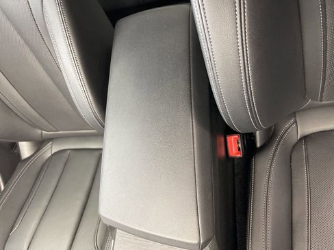 Used 2024 BMW 330i xDrive Sedan image 11