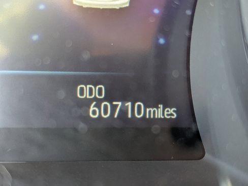 Used 2021 Toyota Camry XSE image 18