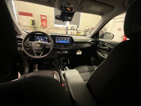 New 2026 Chevrolet TrailBlazer LS image 3
