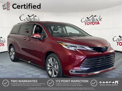 Used 2023 Toyota Sienna Platinum