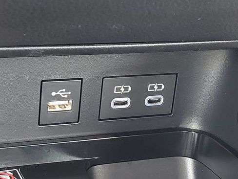 Certified 2025 Toyota Camry SE w/ Convenience Package AWD/4WD image 29