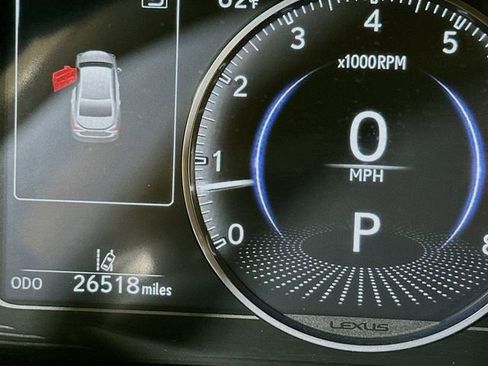 Used 2024 Lexus ES 350 w/ Premium Package image 8