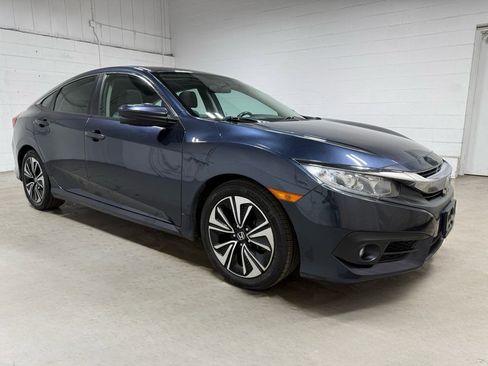Used 2018 Honda Civic EX-T image 3