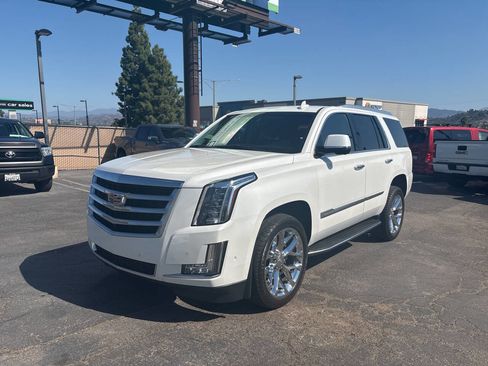 Used 2018 Cadillac Escalade 2WD image 8