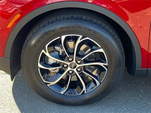 New 2026 Lincoln Nautilus Premier image 5