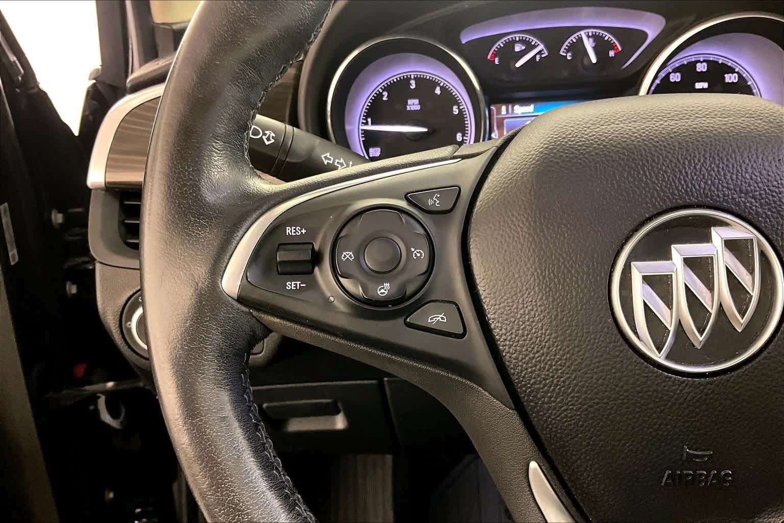 Certified 2020 Buick Envision Essence FWD image 22