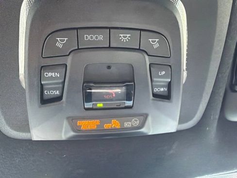 Used 2023 Toyota Corolla Cross AWD Hybrid w/ Convenience Package image 38
