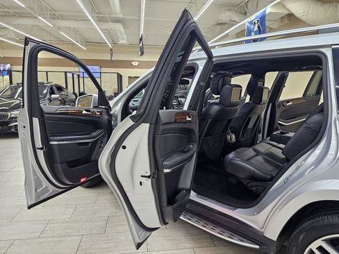 Used 2017 Mercedes-Benz GLS 550 4MATIC image 17