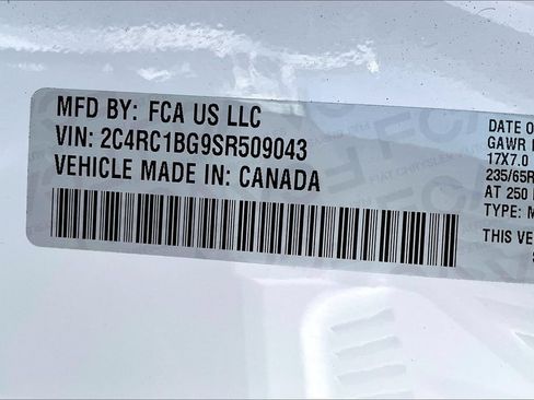 Used 2025 Chrysler Pacifica Select FWD image 30