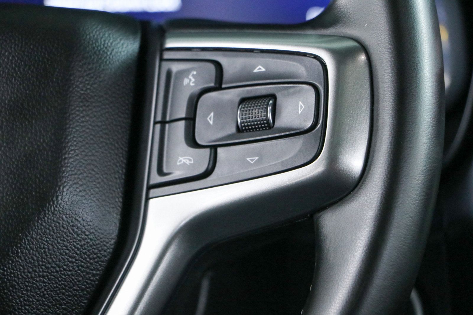 Used 2023 Chevrolet Tahoe Z71 AWD/4WD image 15