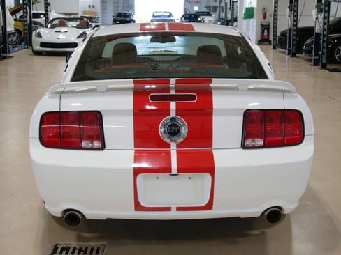 Used 2008 Ford Mustang GT Premium image 4