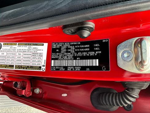 Used 2022 Toyota 4Runner Limited AWD/4WD image 19