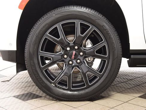 Used 2023 GMC Yukon XL Denali w/ Denali Reserve Package AWD/4WD image 30