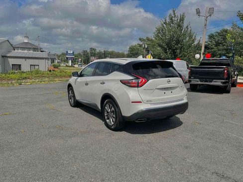 Used 2018 Nissan Murano S image 5